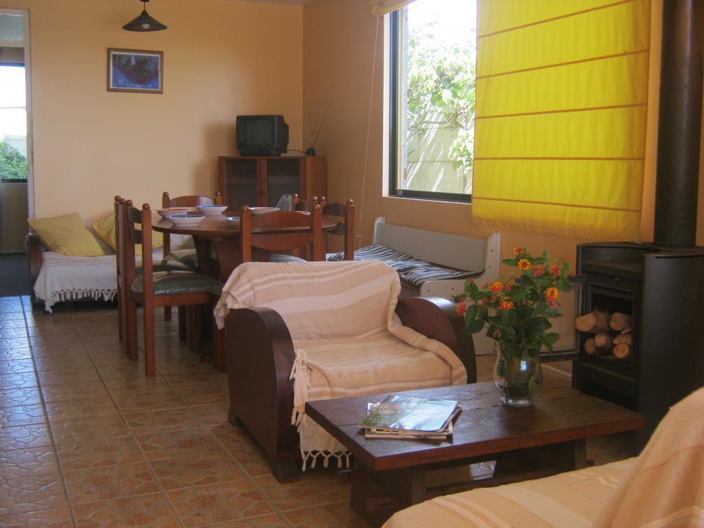 Cabanas Caleta San Pedro La Serena Rum bild